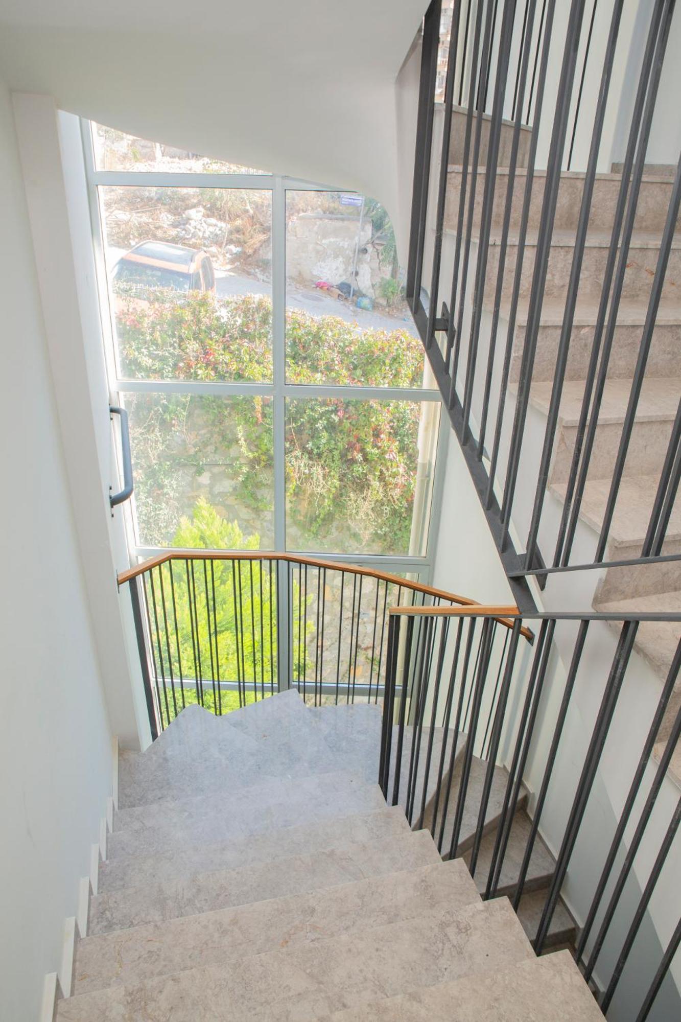 Amazing 2 Bedroom In Location * Kusadası